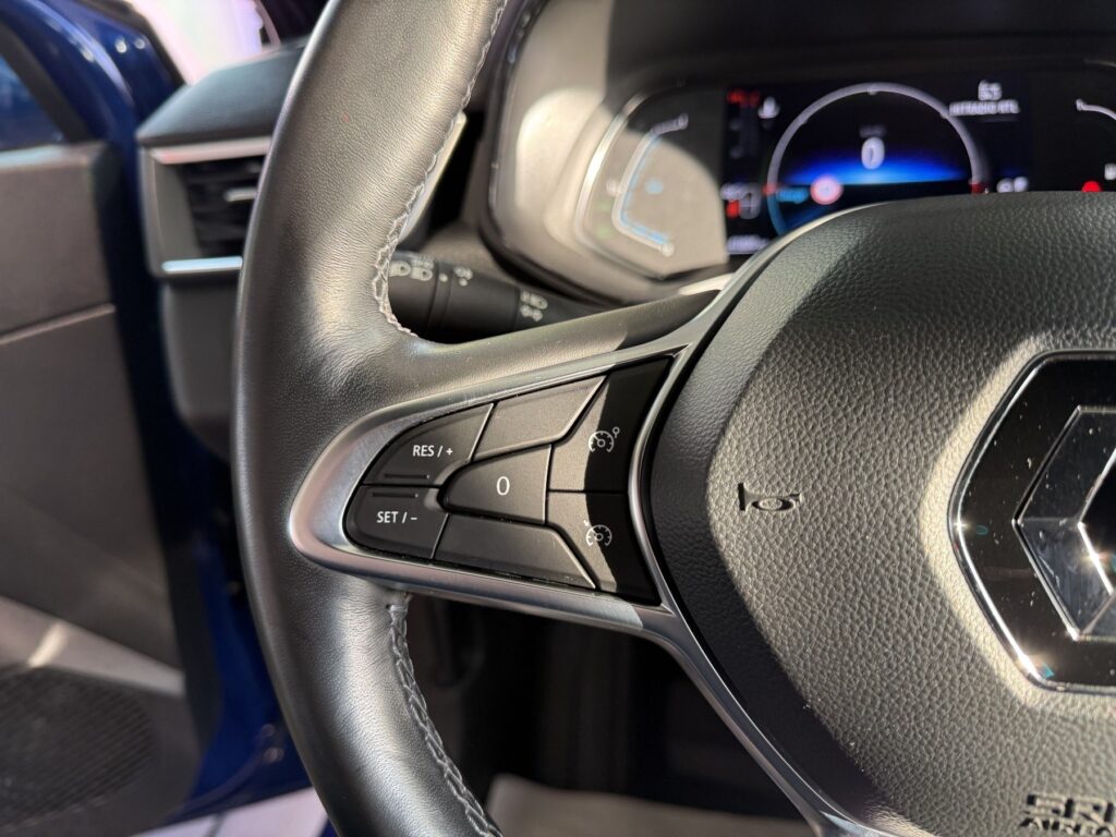 Renault Clio Exposé-Bild 27