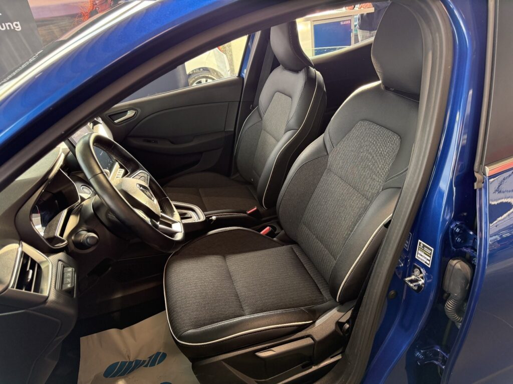 Renault Clio Exposé-Bild 23