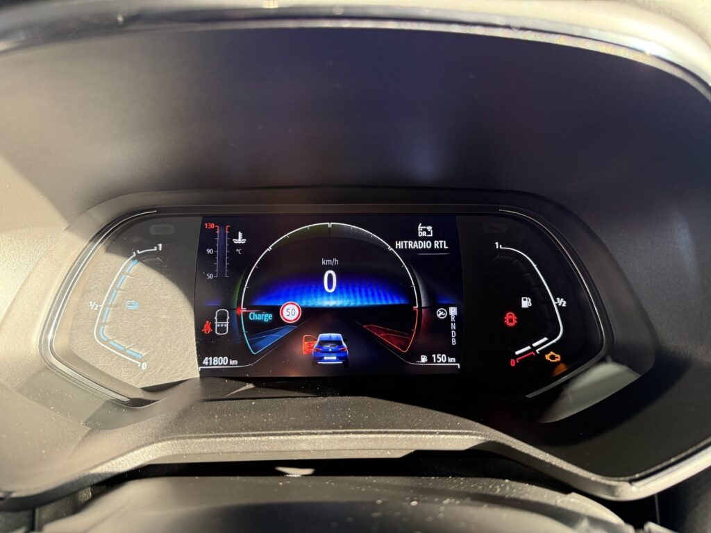 Renault Clio Exposé-Bild 30