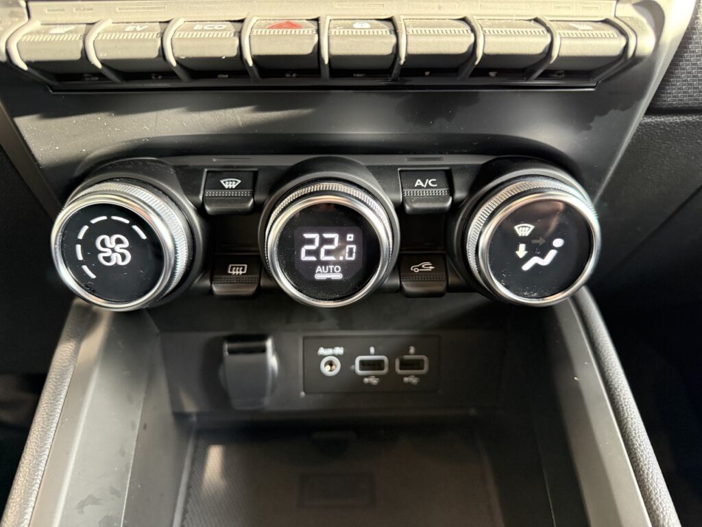 Renault Clio Exposé-Bild 33