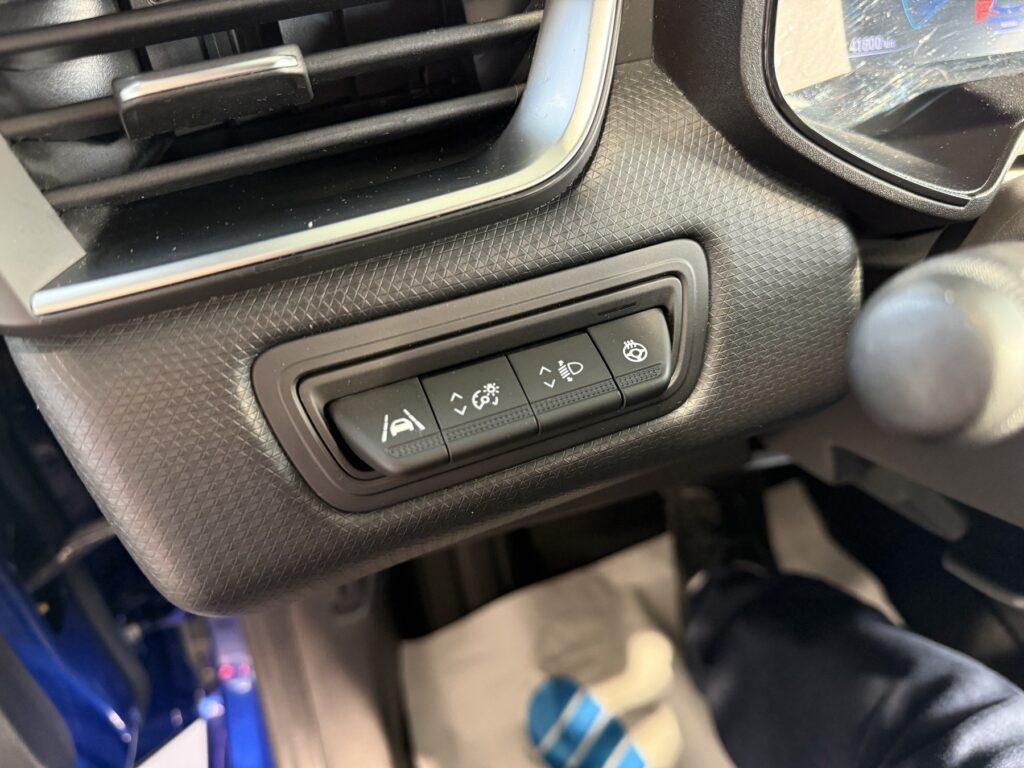 Renault Clio Exposé-Bild 37