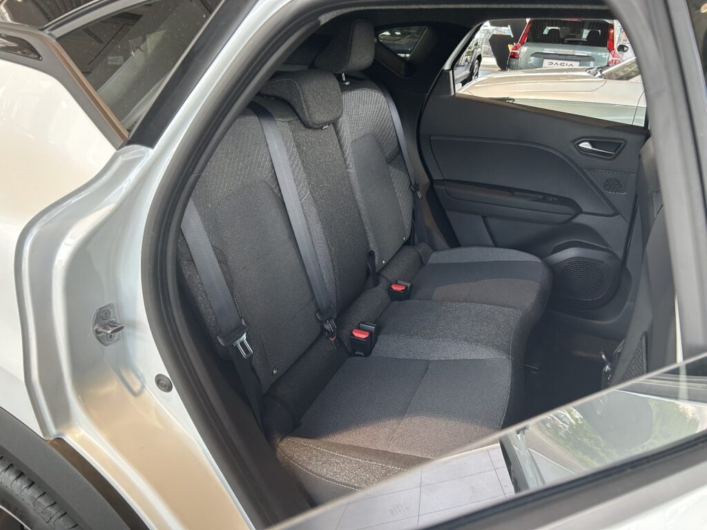 Renault Captur Exposé-Bild 8