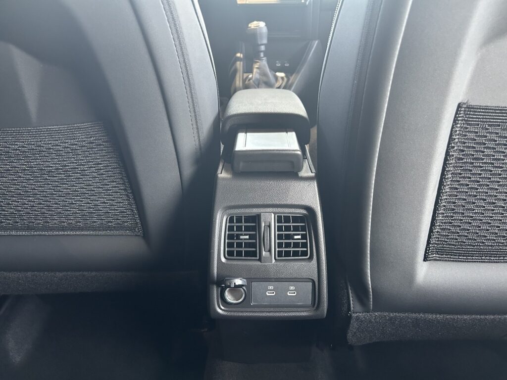 Renault Captur Exposé-Bild 9