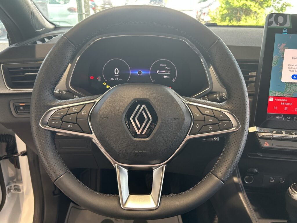 Renault Captur Exposé-Bild 18