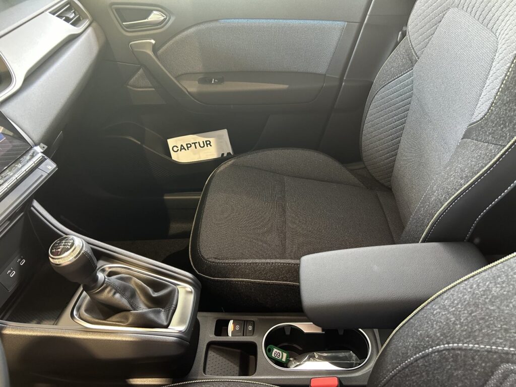 Renault Captur Exposé-Bild 21