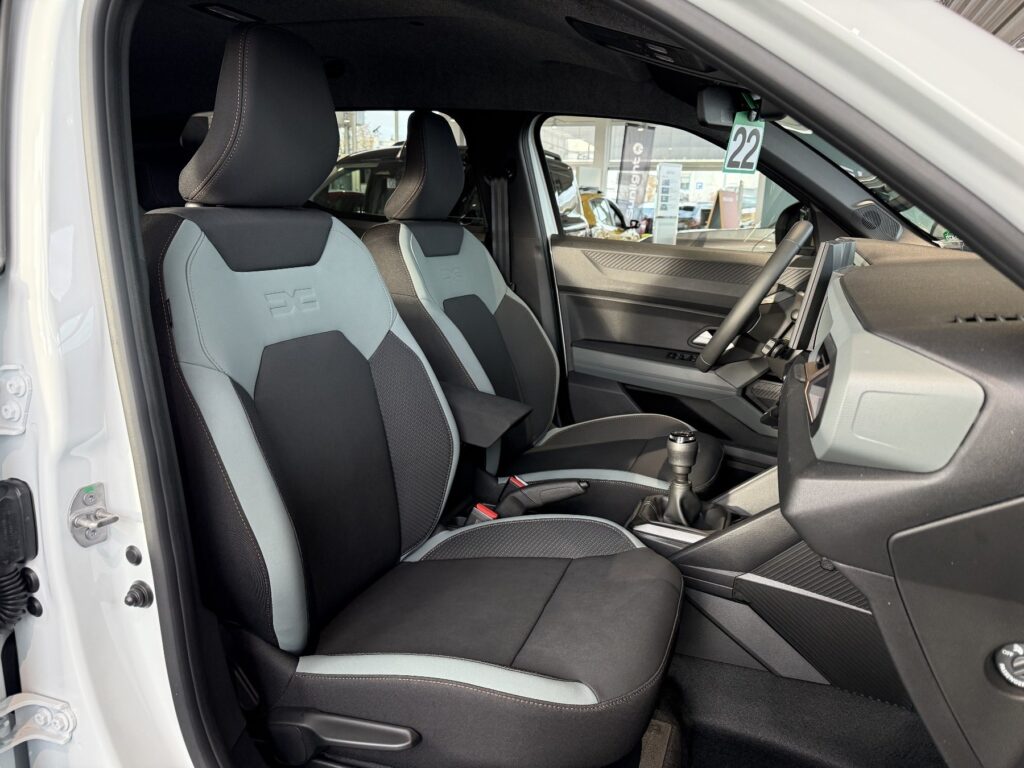 Dacia Duster Exposé-Bild 6