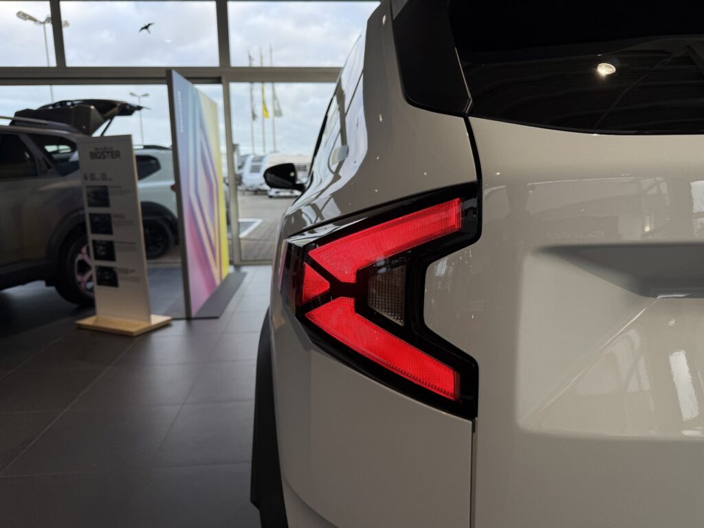 Dacia Duster Exposé-Bild 21