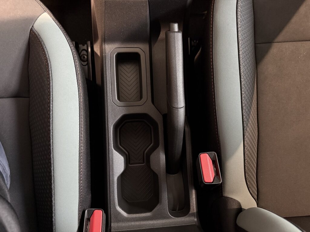 Dacia Duster Exposé-Bild 37