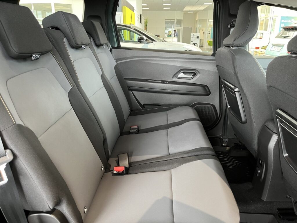 Dacia Jogger Exposé-Bild 8