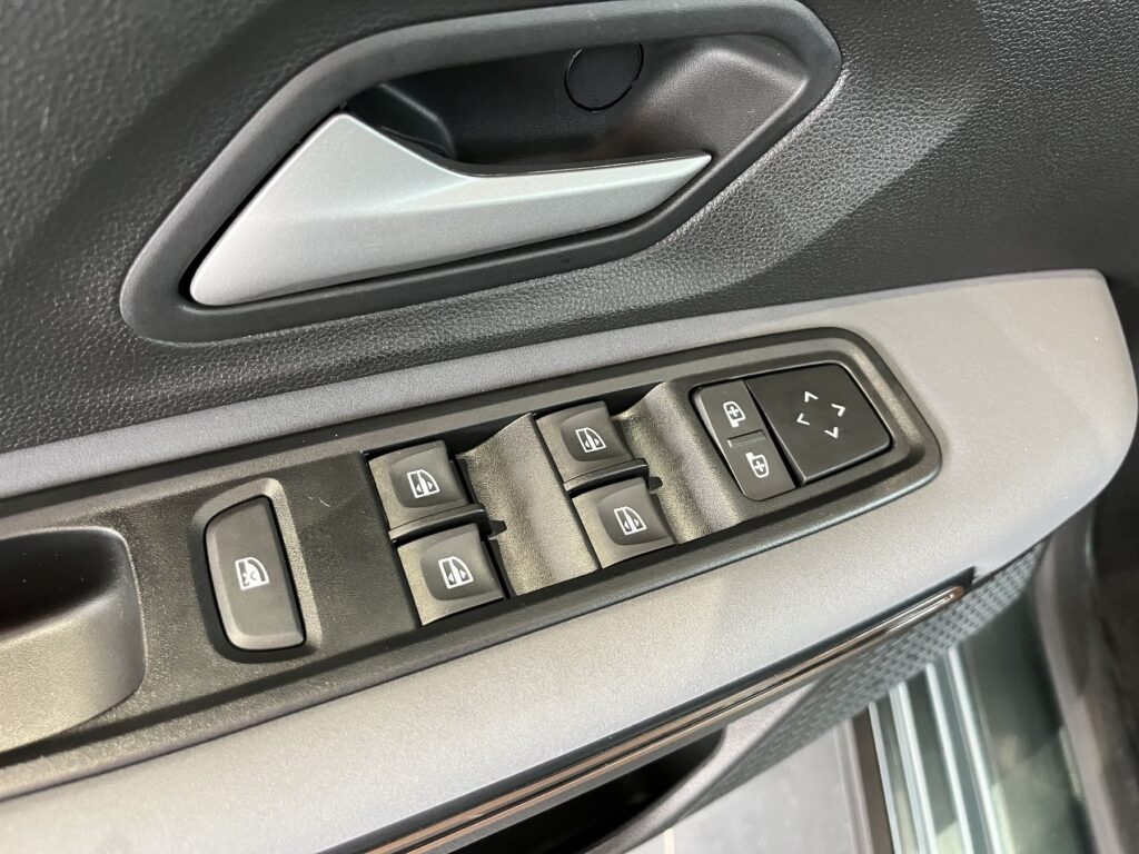 Dacia Jogger Exposé-Bild 20