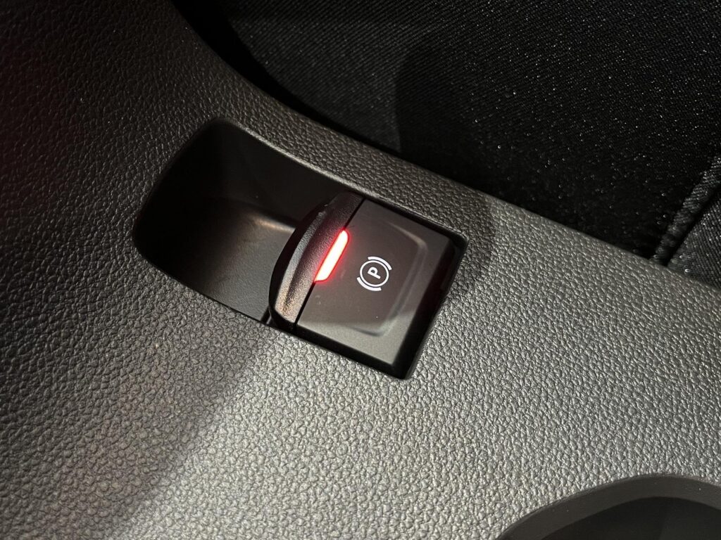 Dacia Jogger Exposé-Bild 31