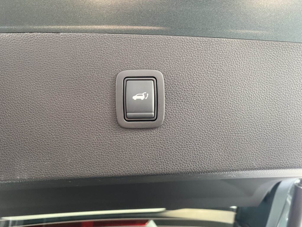 Dacia Bigster Exposé-Bild 21