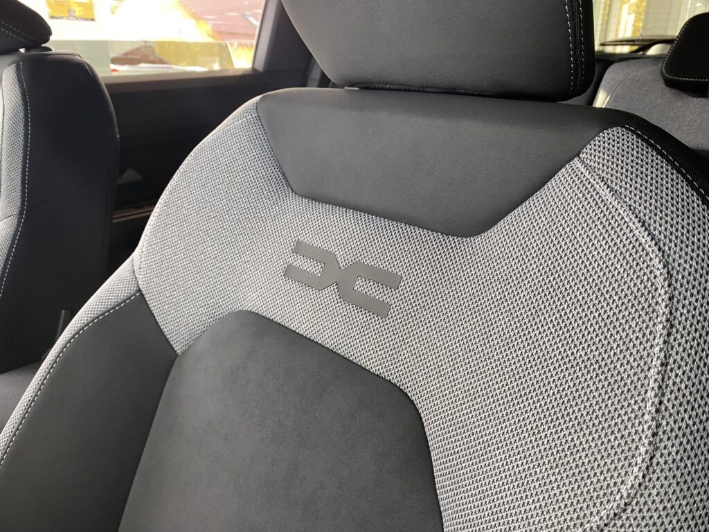 Dacia Bigster Exposé-Bild 26