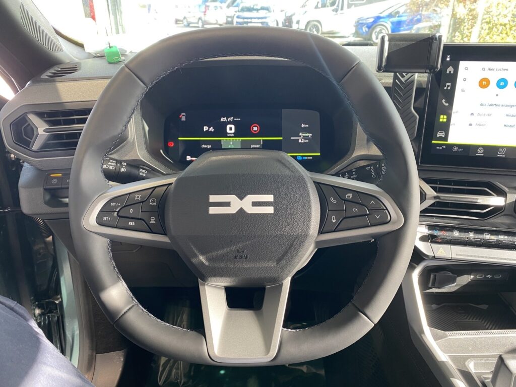 Dacia Bigster Exposé-Bild 28