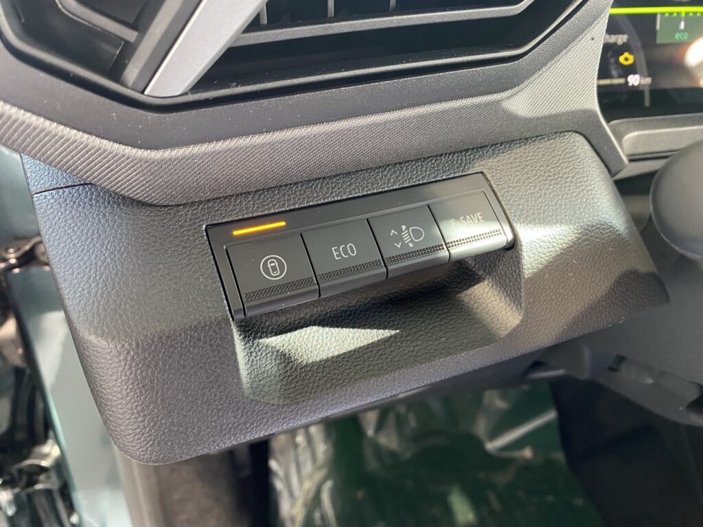 Dacia Bigster Exposé-Bild 41