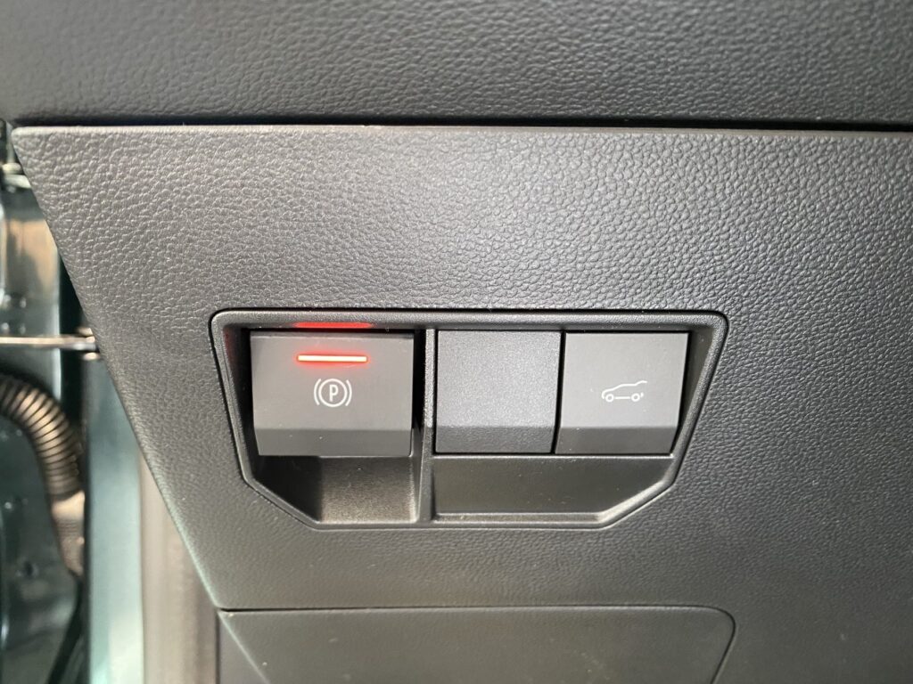 Dacia Bigster Exposé-Bild 42