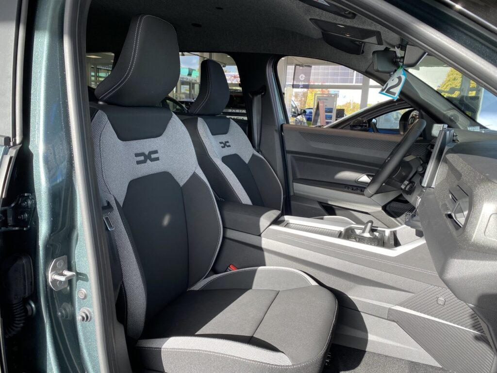 Dacia Bigster Exposé-Bild 6