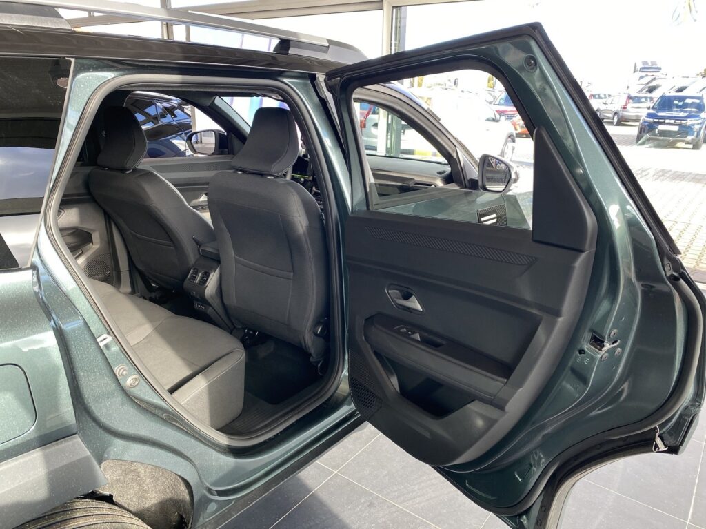 Dacia Bigster Exposé-Bild 9