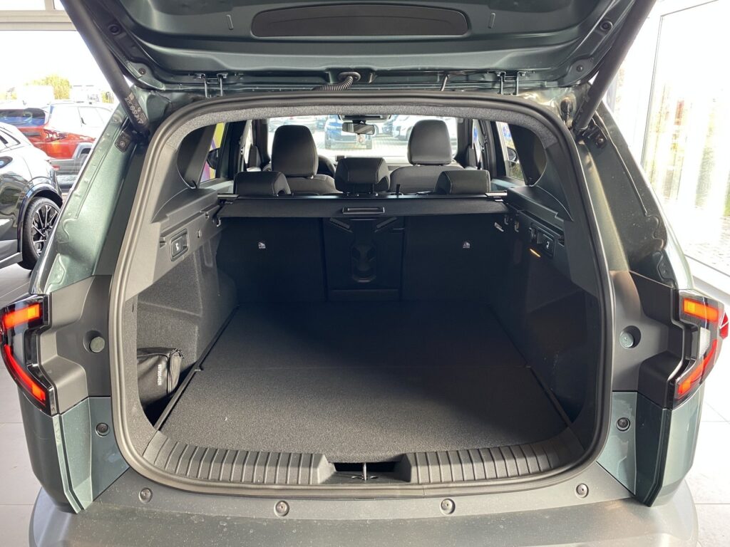 Dacia Bigster Exposé-Bild 18