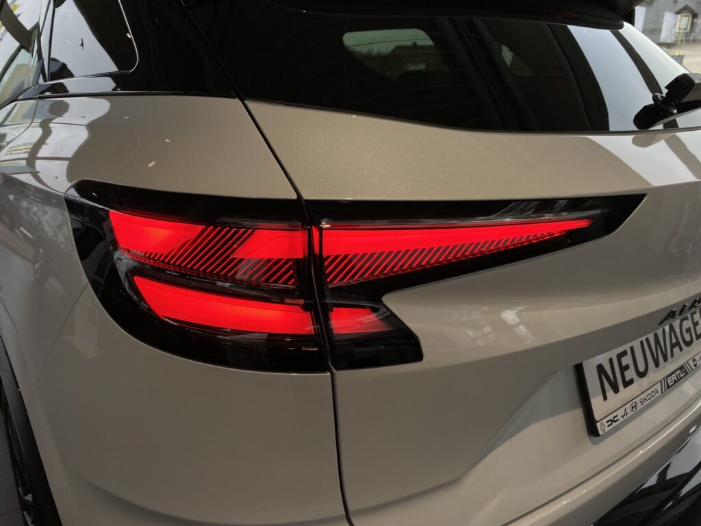 Renault Austral Exposé-Bild 25