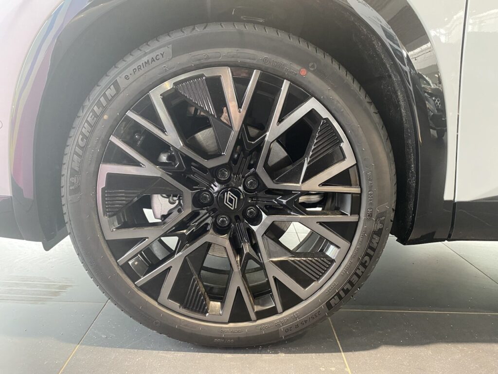 Renault Austral Exposé-Bild 47