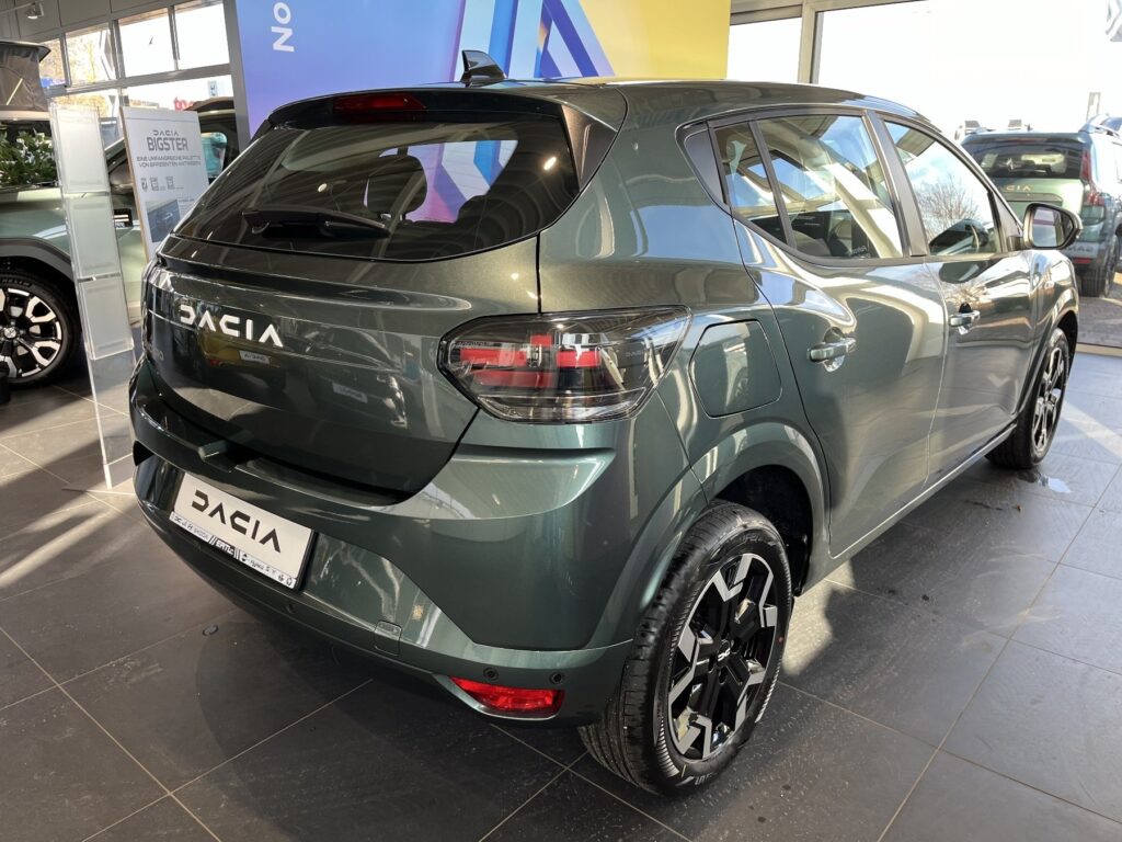 Dacia Sandero Exposé-Bild 11