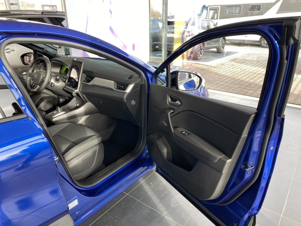 Renault Symbioz Exposé-Bild 3