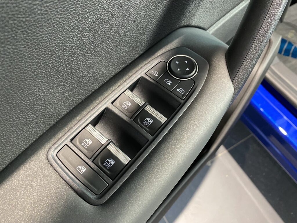 Renault Symbioz Exposé-Bild 21