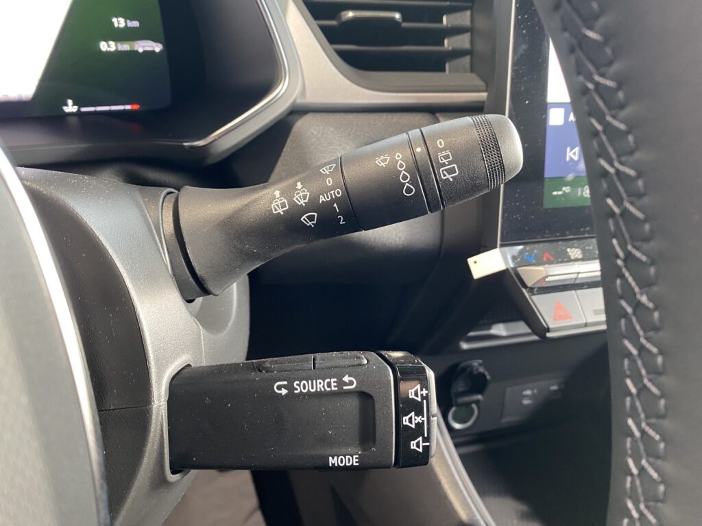 Renault Symbioz Exposé-Bild 28