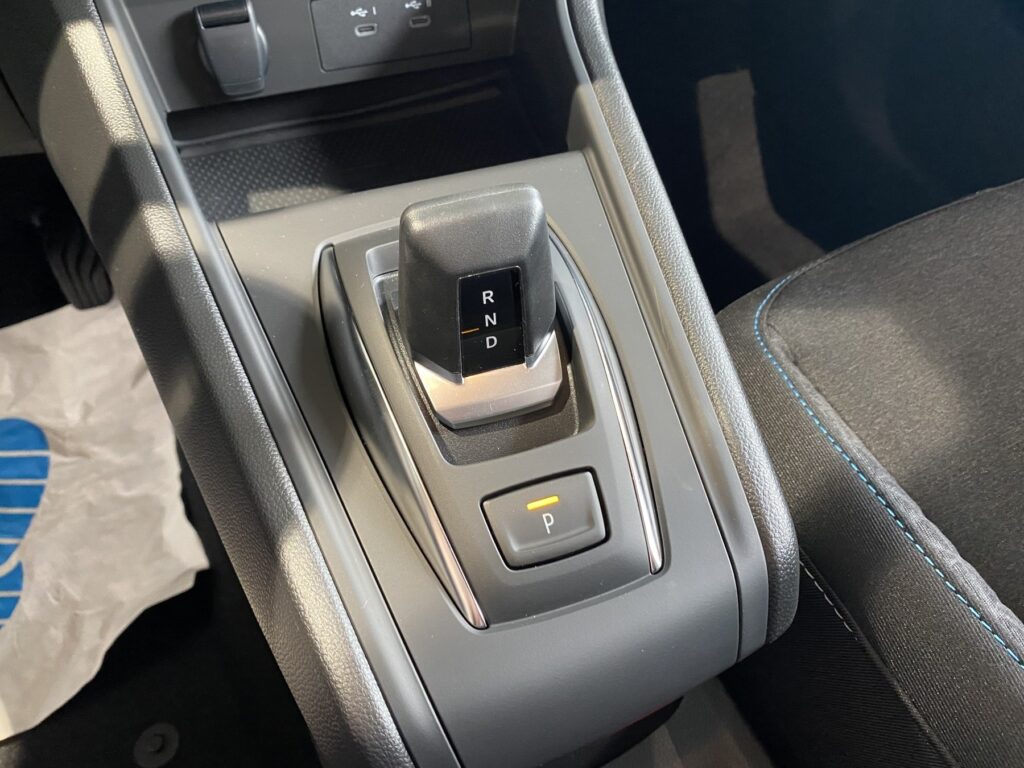 Renault Symbioz Exposé-Bild 32