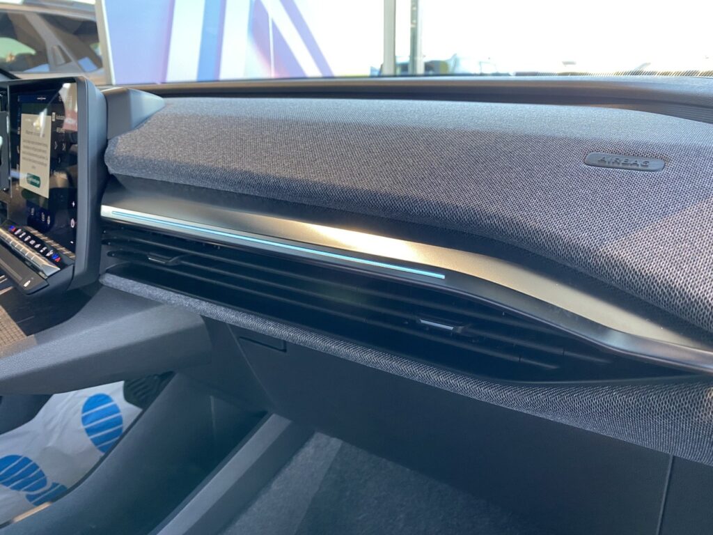 Renault Megane E-TECH Exposé-Bild 7