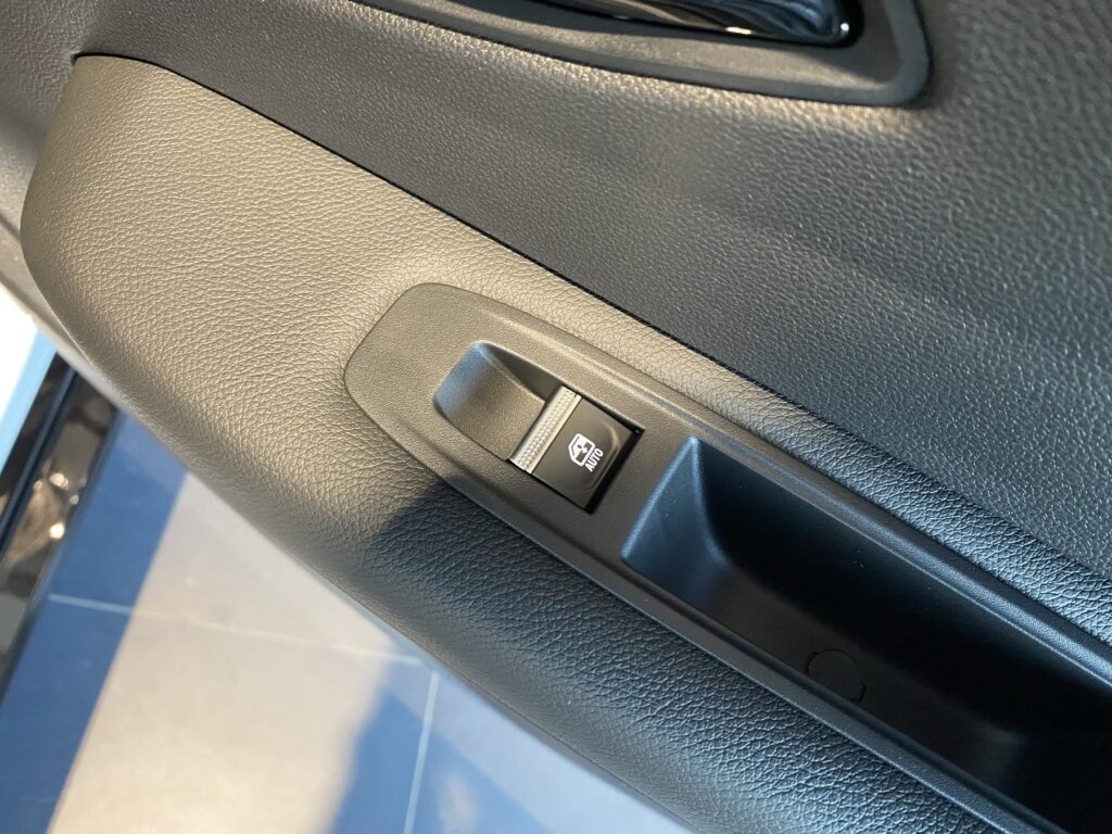 Renault Megane E-TECH Exposé-Bild 14