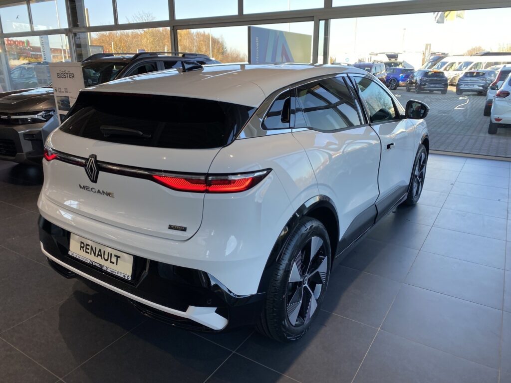Renault Megane E-TECH Exposé-Bild 15