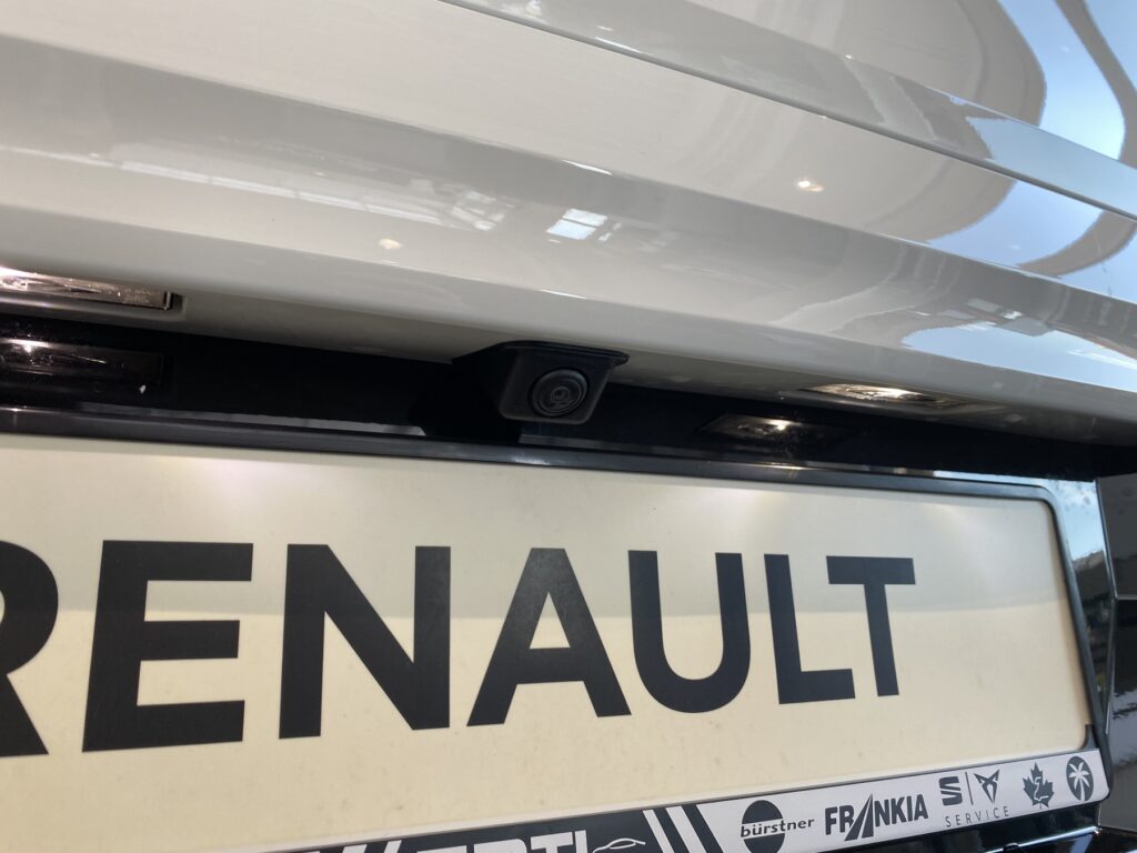 Renault Megane E-TECH Exposé-Bild 17