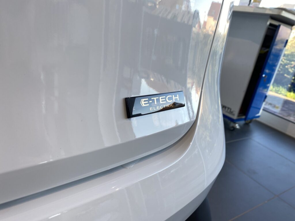 Renault Megane E-TECH Exposé-Bild 18