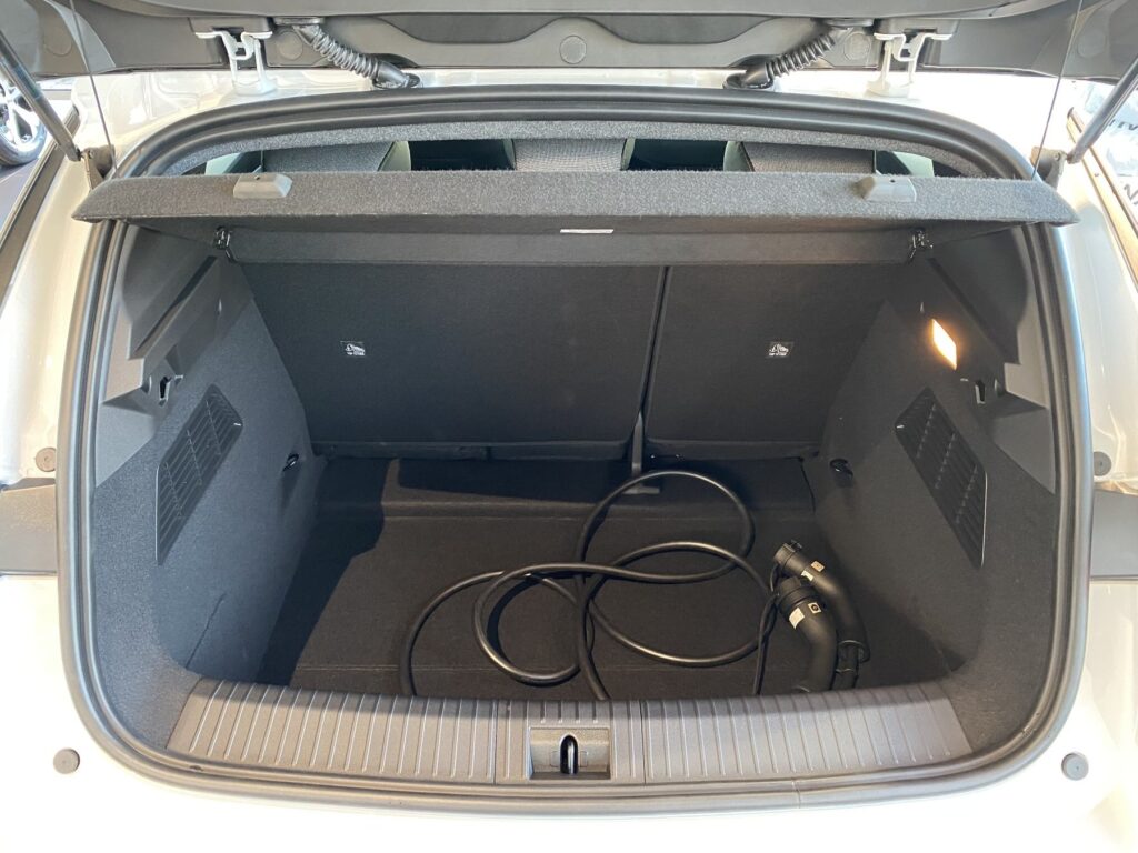 Renault Megane E-TECH Exposé-Bild 20