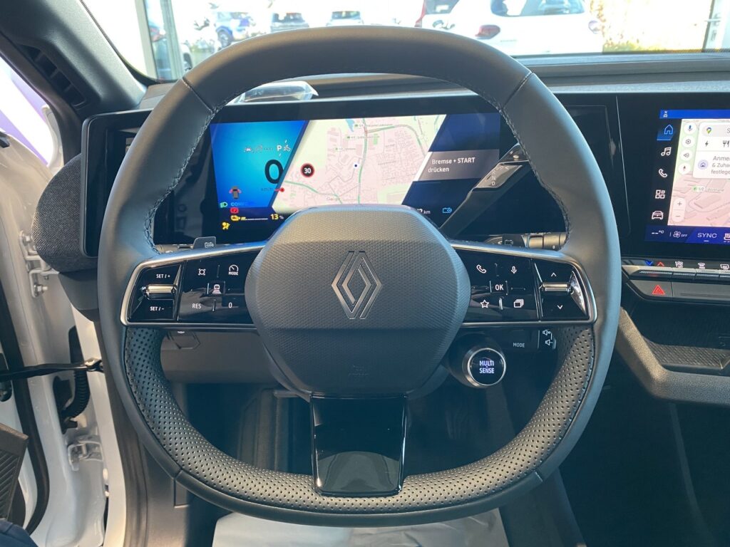 Renault Megane E-TECH Exposé-Bild 27