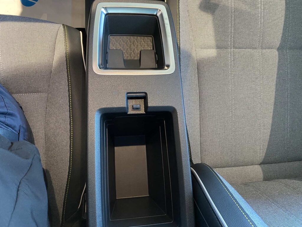 Renault Megane E-TECH Exposé-Bild 35