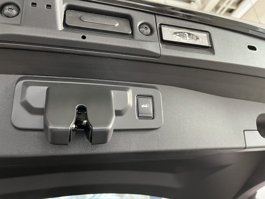 Renault Symbioz Exposé-Bild 17