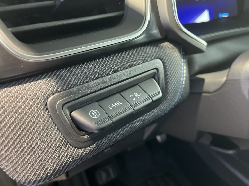 Renault Symbioz Exposé-Bild 26