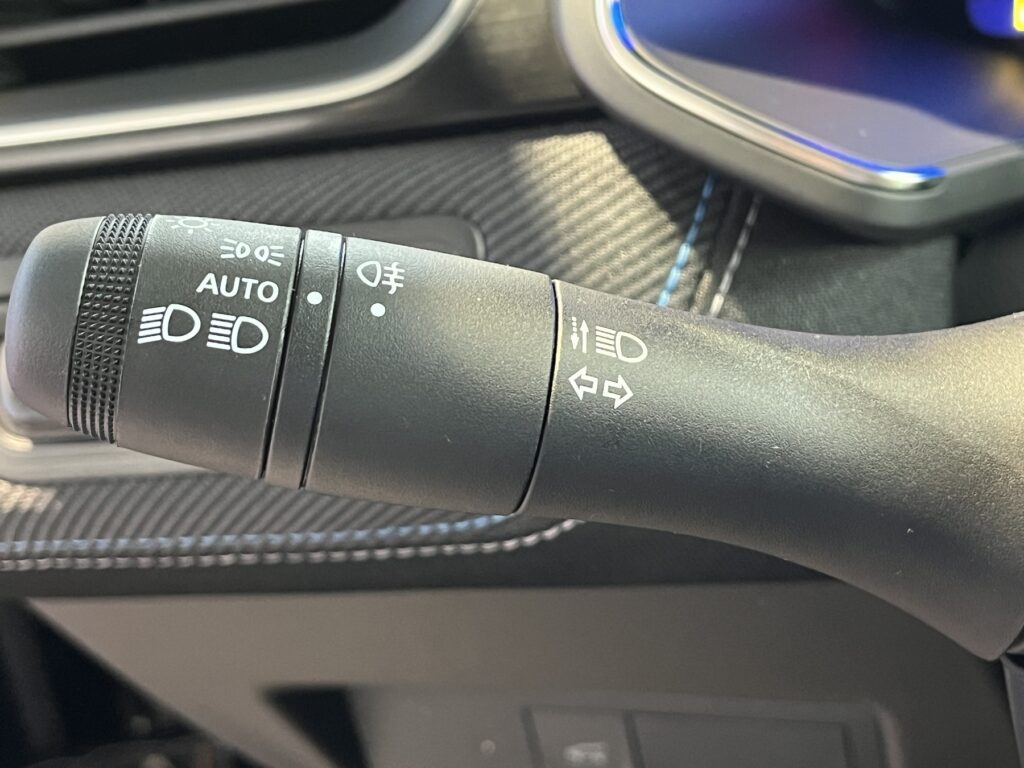 Renault Symbioz Exposé-Bild 31