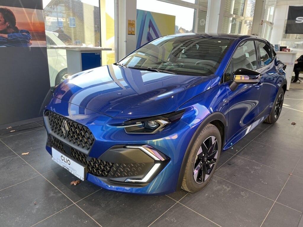Renault Clio Exposé-Bild 1