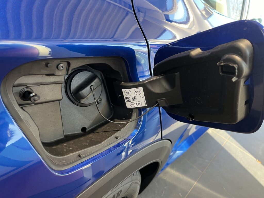 Renault Clio Exposé-Bild 12