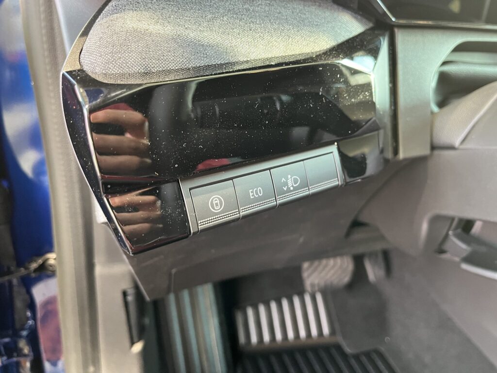 Renault Clio Exposé-Bild 22