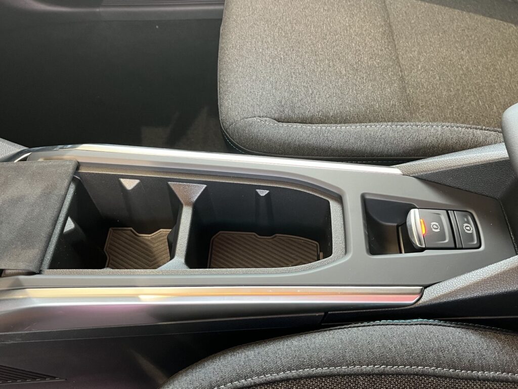 Renault Clio Exposé-Bild 34