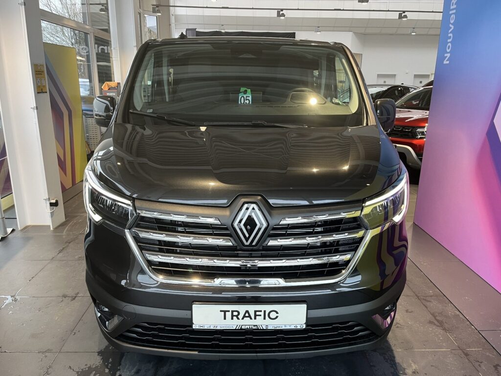 Renault Trafic Exposé-Bild 2