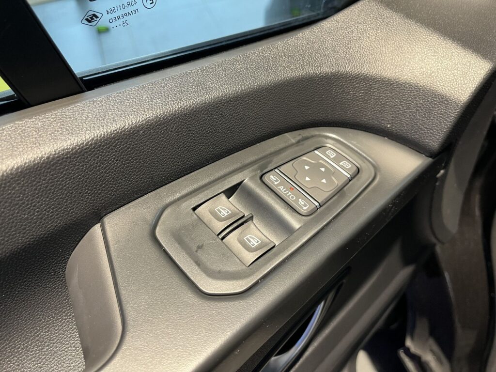 Renault Trafic Exposé-Bild 19