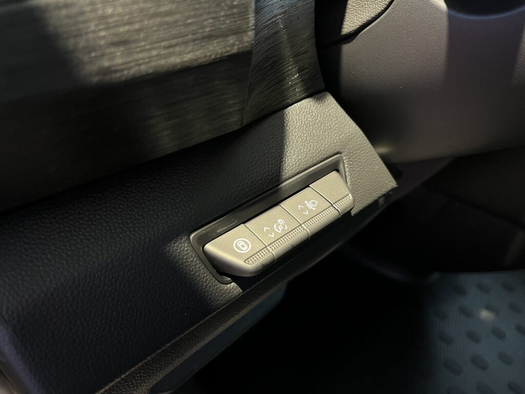 Renault Trafic Exposé-Bild 21