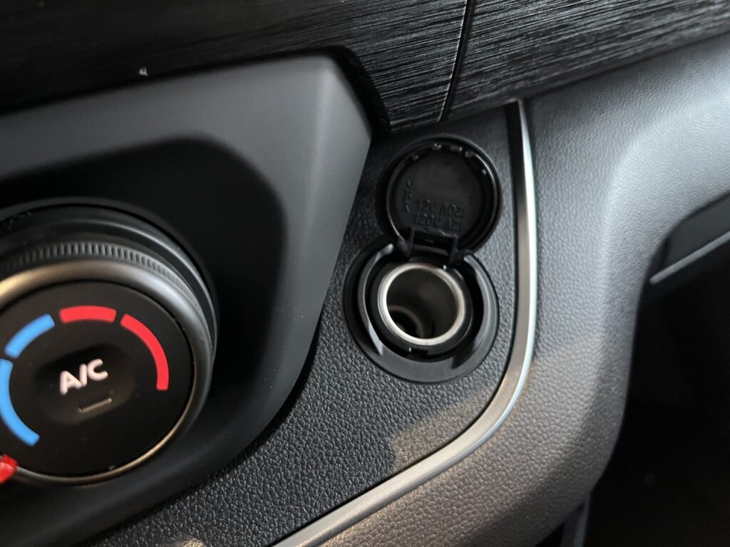 Renault Trafic Exposé-Bild 33