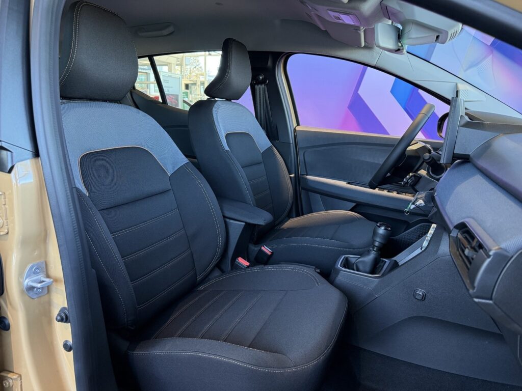 Dacia Sandero Exposé-Bild 6